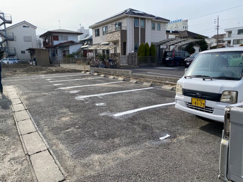 愛知県　清須市　月極駐車場　塗り替え工事